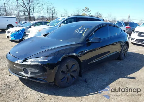 2024 Tesla Model 3 Long Range Dual Motor All-Wheel Drive z USA, uszkodzony, nr VIN 5YJ3E1EB1RF730416
